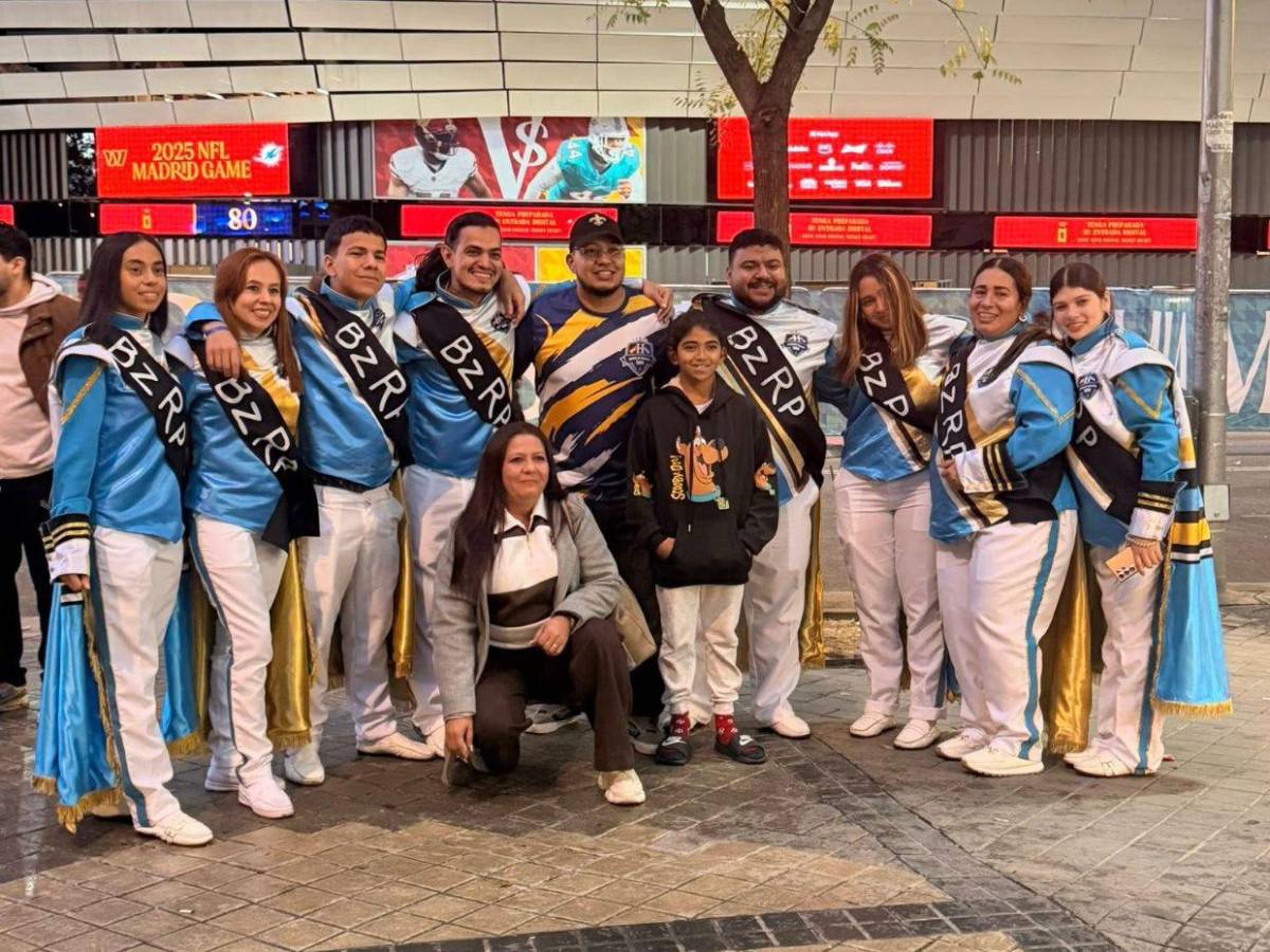 Banda de Marcha Honduras 504 celebra haber logrado lo impensable en el halftime de la NFL