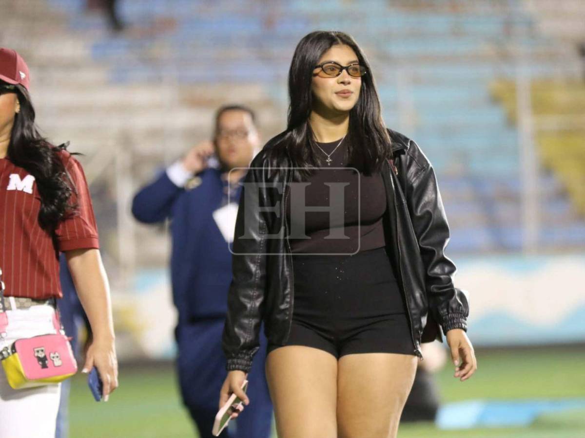 Motagua vs FAS: barra salvadoreña denuncia lo que le hicieron y, ¿quién es la bella chica?