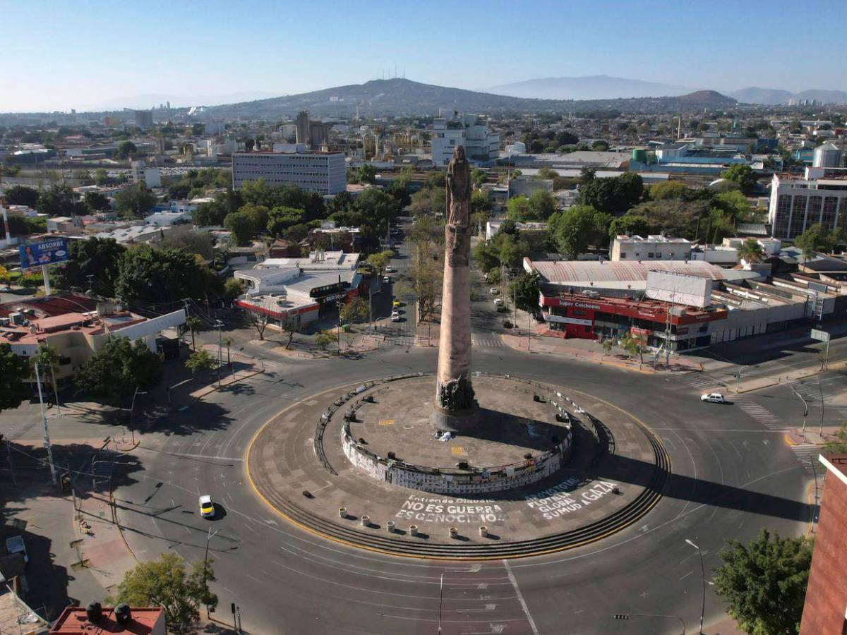 Tensa calma se vive en México, el día después de la muerte de El Mencho