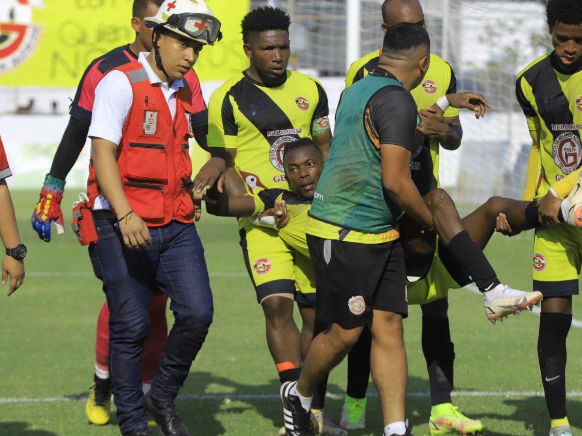 Sacado y atendido a la fuerza: el extraño caso del jugador del Génesis que salió como “loco” de la final de ascenso