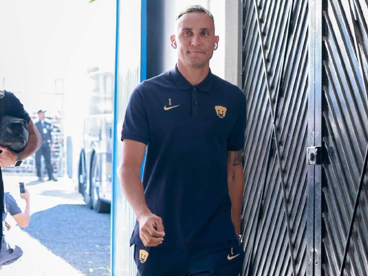 Entre insultos y ovaciones: Así fue el debut de Keylor Navas con Pumas en la Liga MX