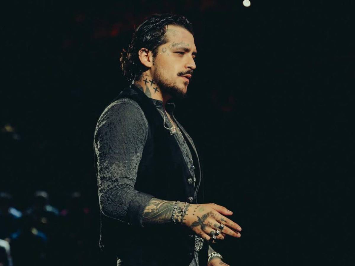 Christian Nodal admite que de niño 'robaba' para poder tener juguetes