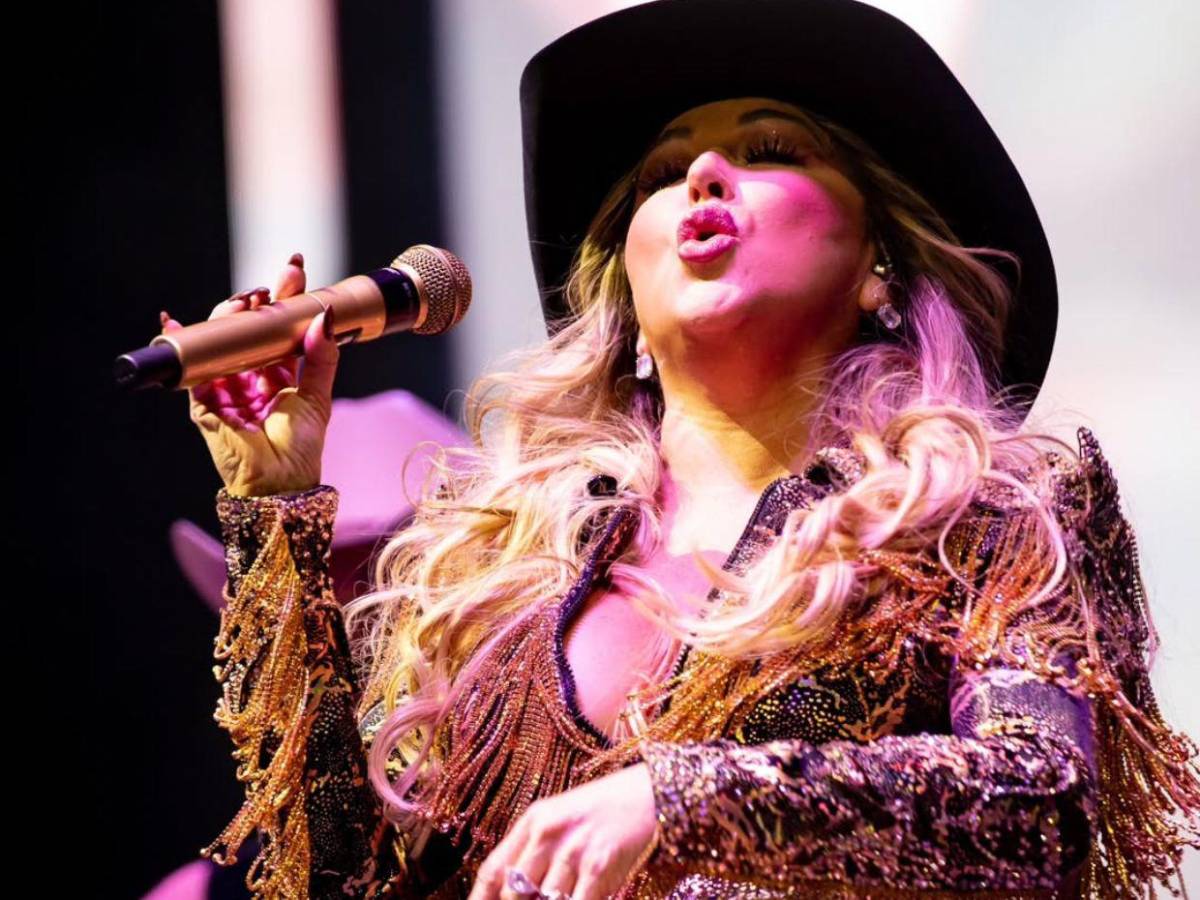 Arturo Carmona explota contra Alicia Villarreal: Me hace bullying desde hace 25 años con su canción