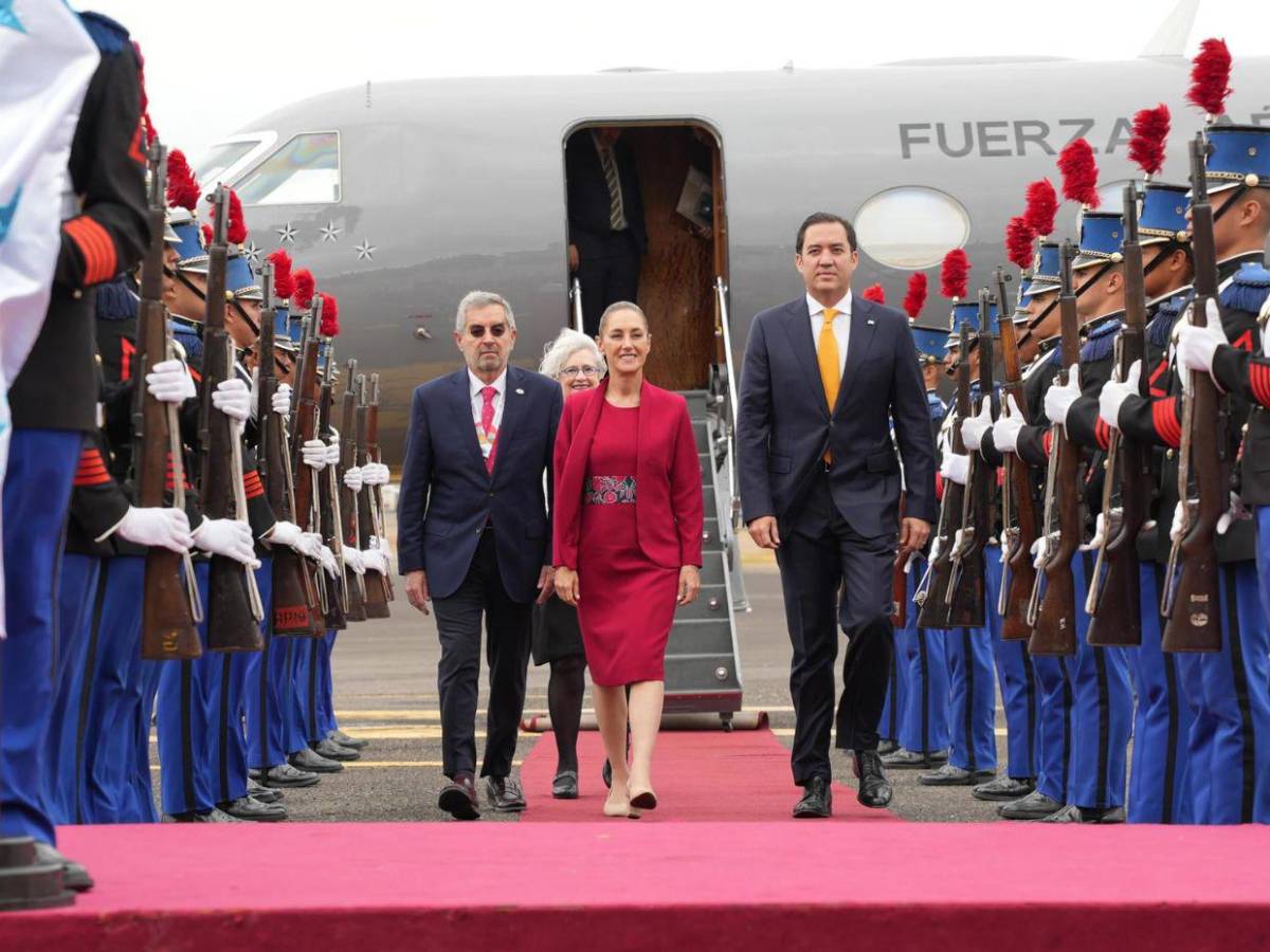 Con estilo propio y agenda definida: Sheinbaum en Honduras para Cumbre de la Celac Con estilo propio y agenda definida: Sheinbaum en Honduras para Cumbre de la Celac