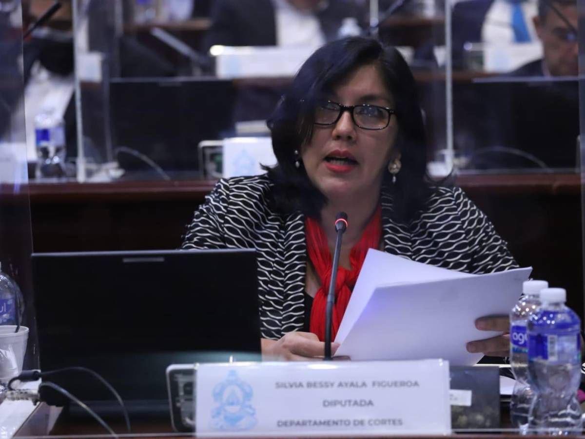 Silvia Ayala descarta que tiroteo afuera de su casa sea un atentado en su contra