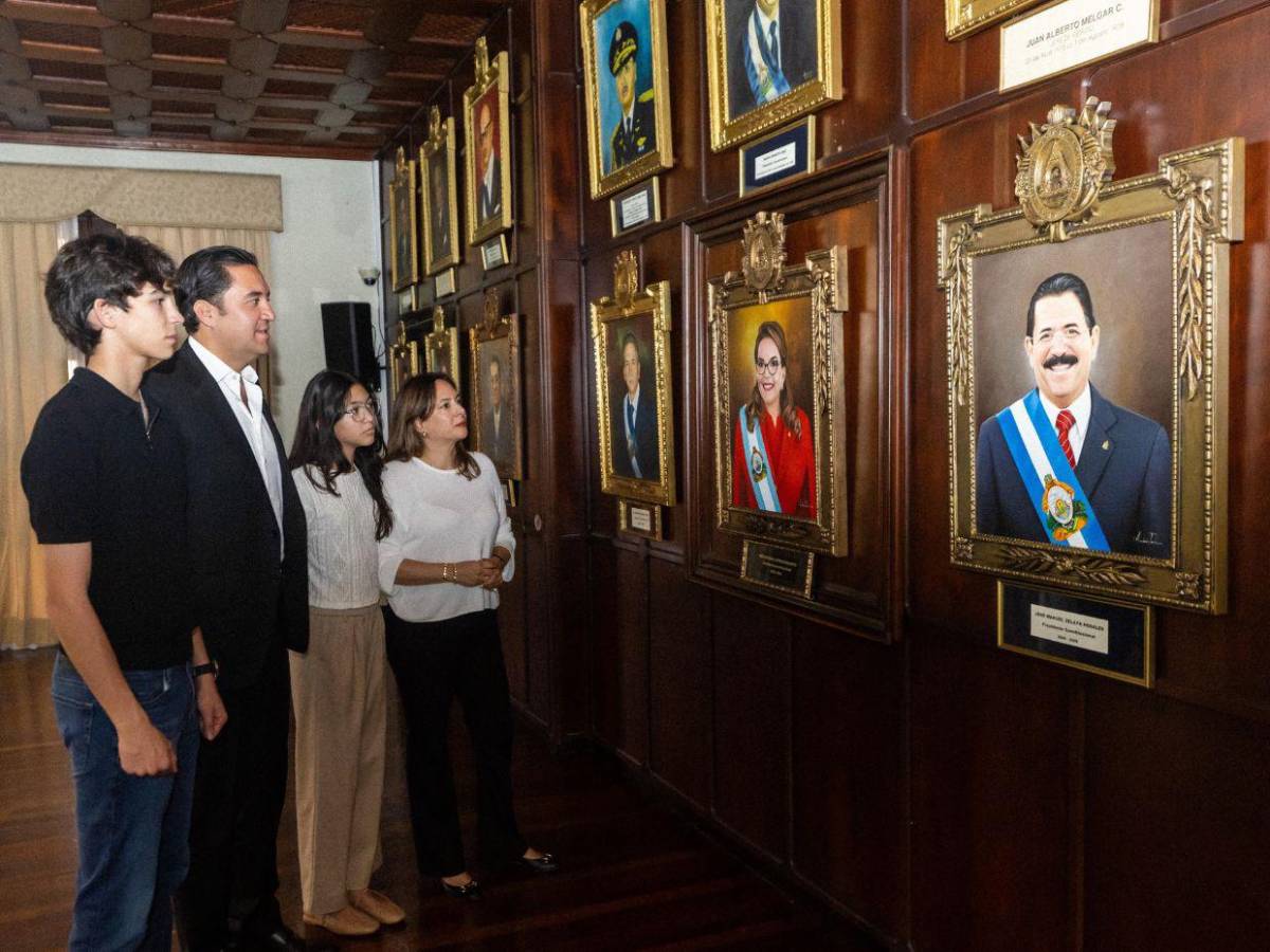 ¿Es cierto que quitaron el cuadro de Xiomara Castro de Casa Presidencial?