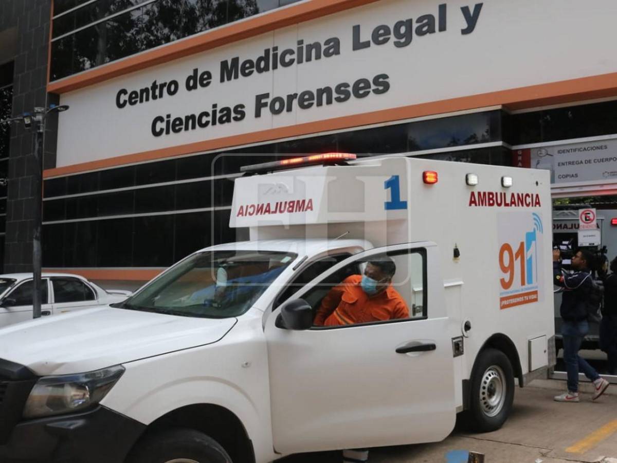 Custodiada y con heridas: así trasladan a madre de niña que murió por disparo en Olancho