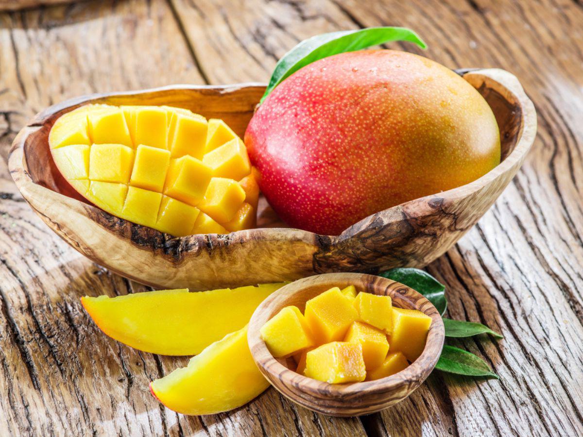 El mango aporta fibra, necesaria para evitar el estreñimiento.