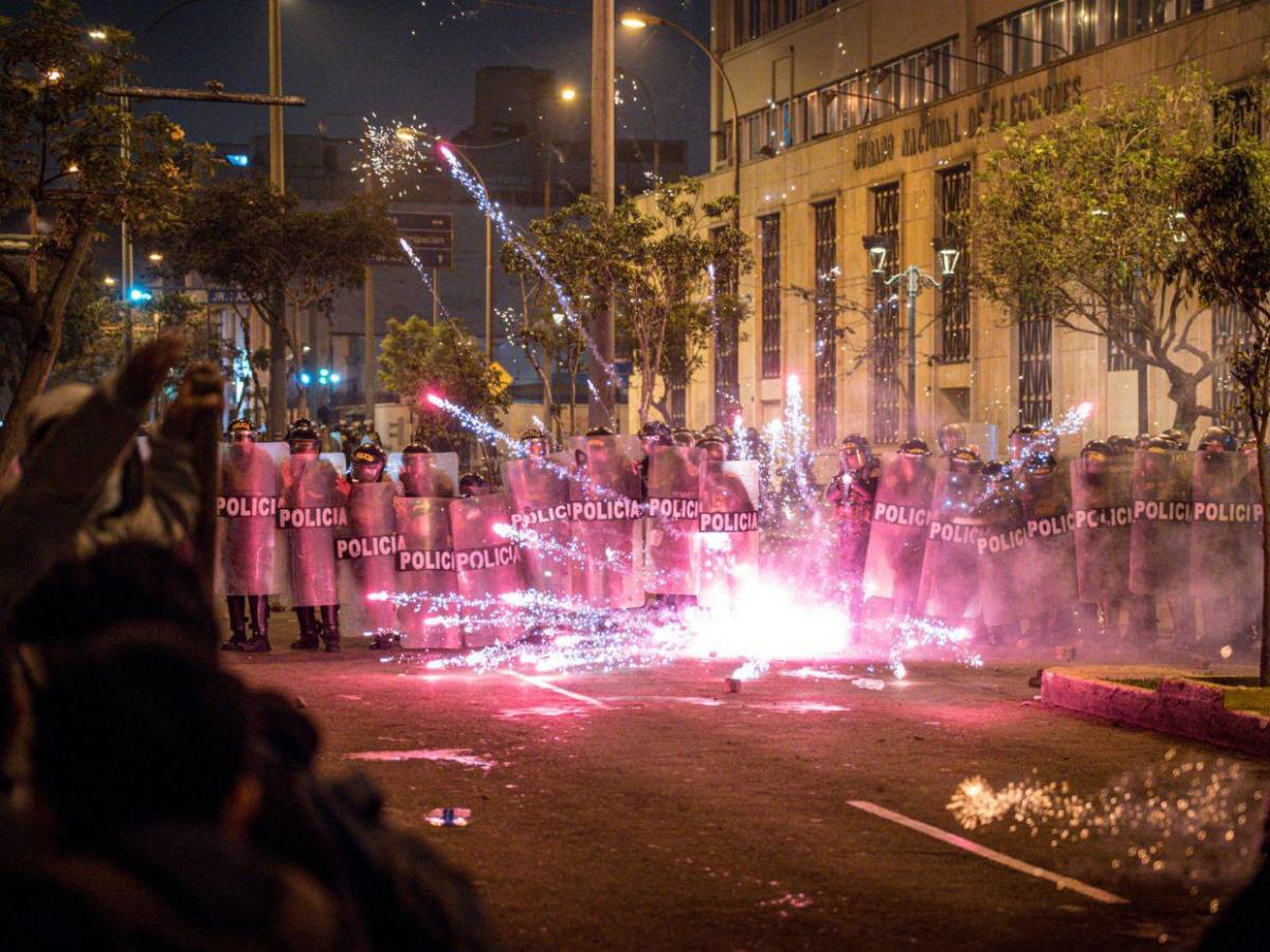 Las imágenes que dejan las protestas contra el gobierno en Perú