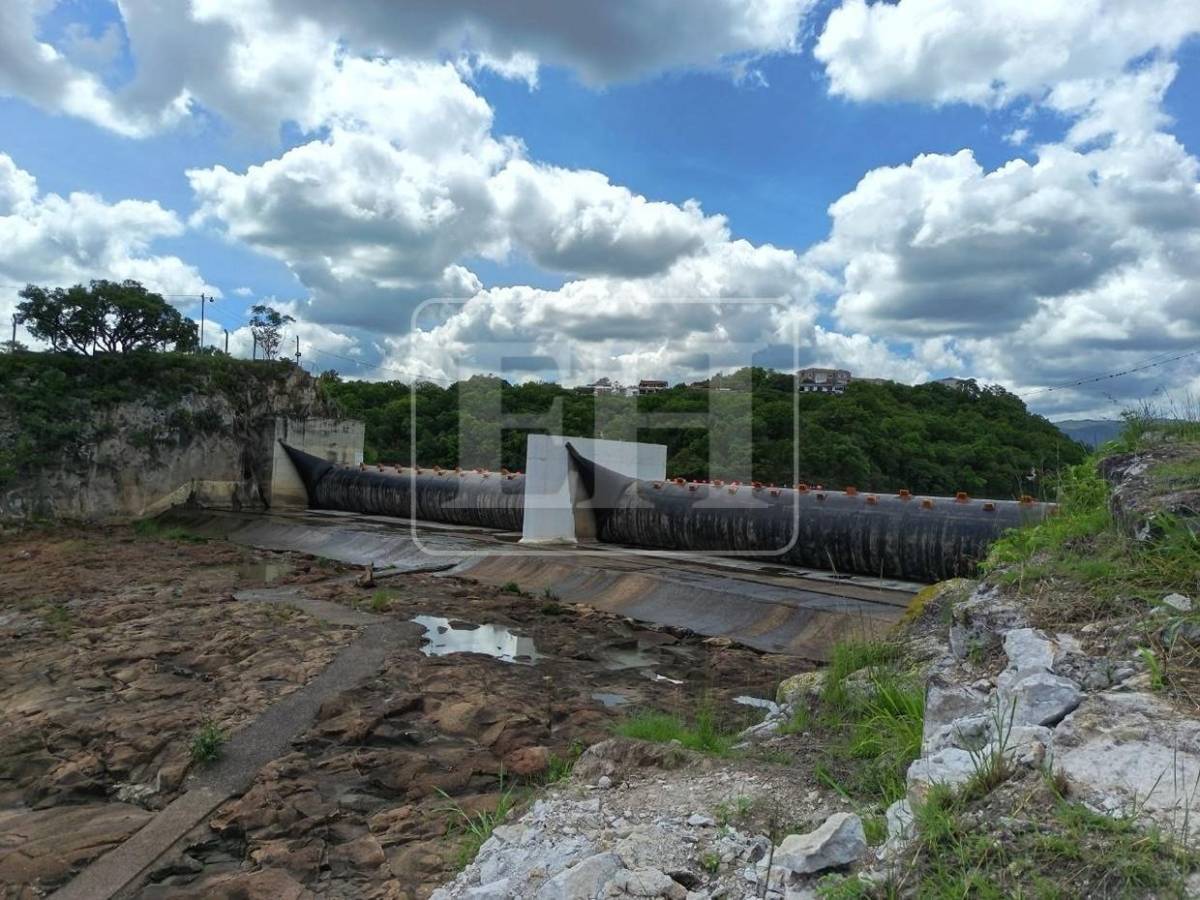 Los Laureles baja a 99.16% de su capacidad tras haber alcanzado su nivel máximo