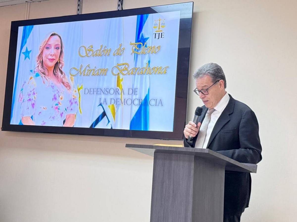 Inauguran Salón de Pleno del TJE en memoria de magistrada Miriam Barahona