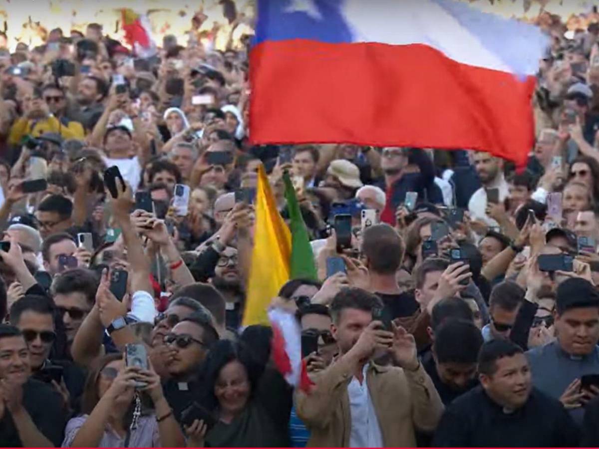 ¡Habemus Papam! Así se celebró en la plaza de San Pedro el anuncio del nuevo papa