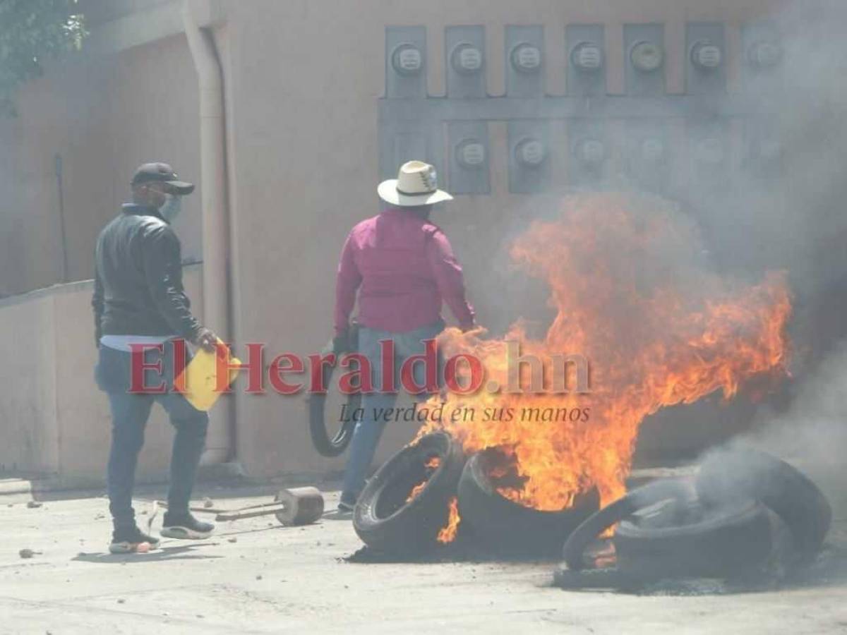 Denuncian a Mauricio Rivera por “acciones criminales y vandálicas” en Ciudad Mujer