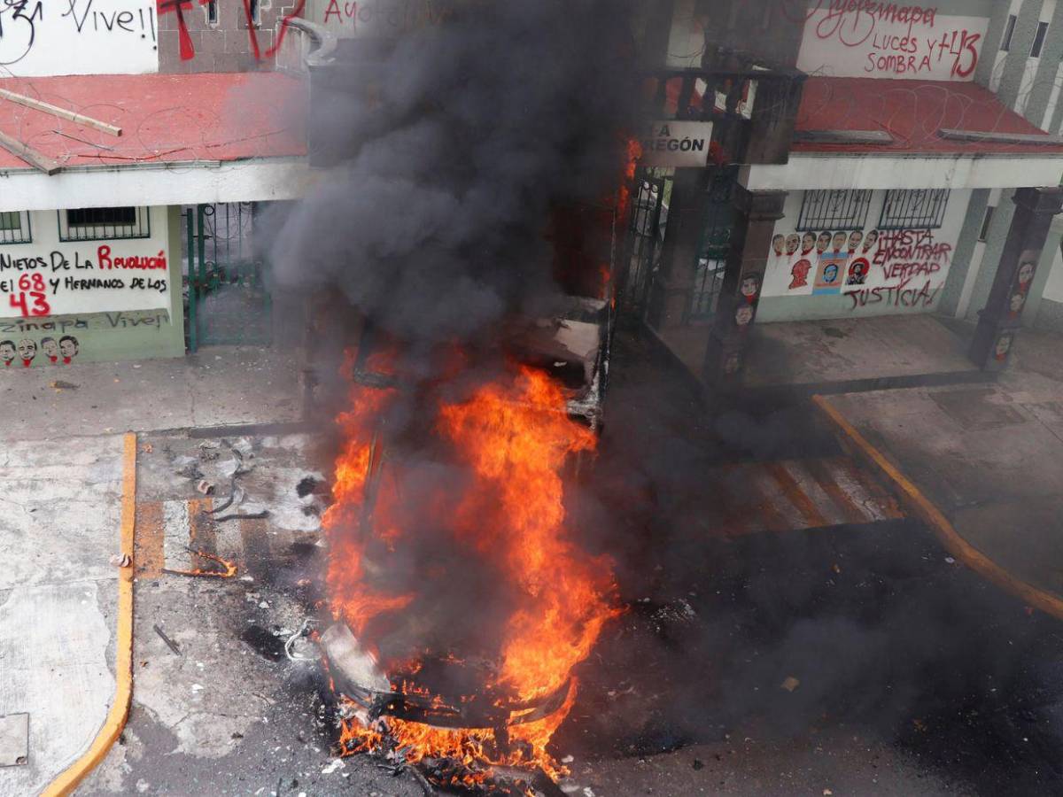 Impactantes imágenes del camión incendiado en Ciudad de México