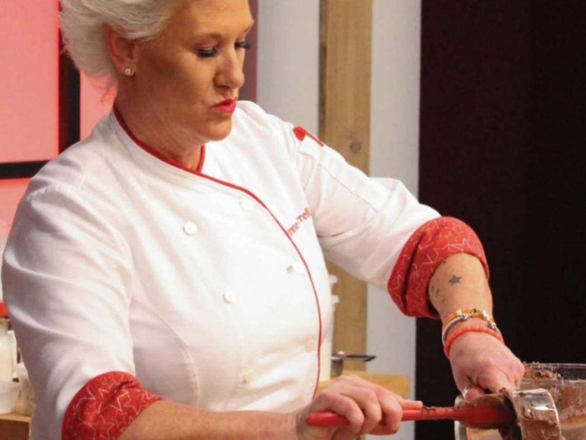 ¿De qué murió la reconocida chef Anne Burrell?