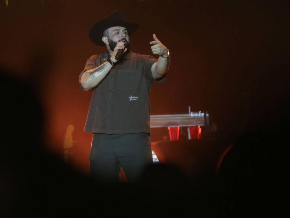 Las mejores imágenes que dejó el concierto de Carín León en Tegucigalpa