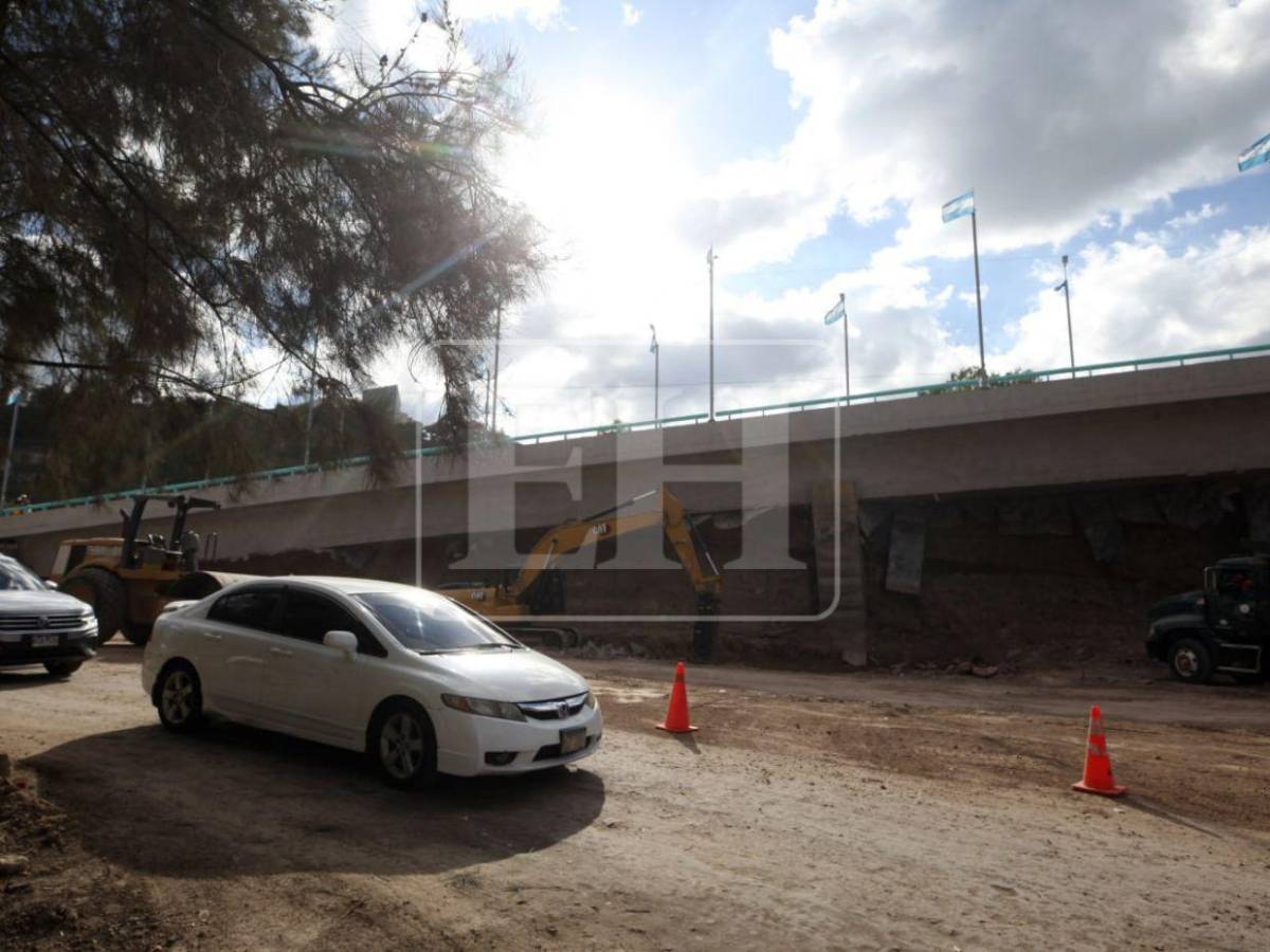 Así luce el carril inaugurado de lo que será el paso a desnivel Papa Francisco