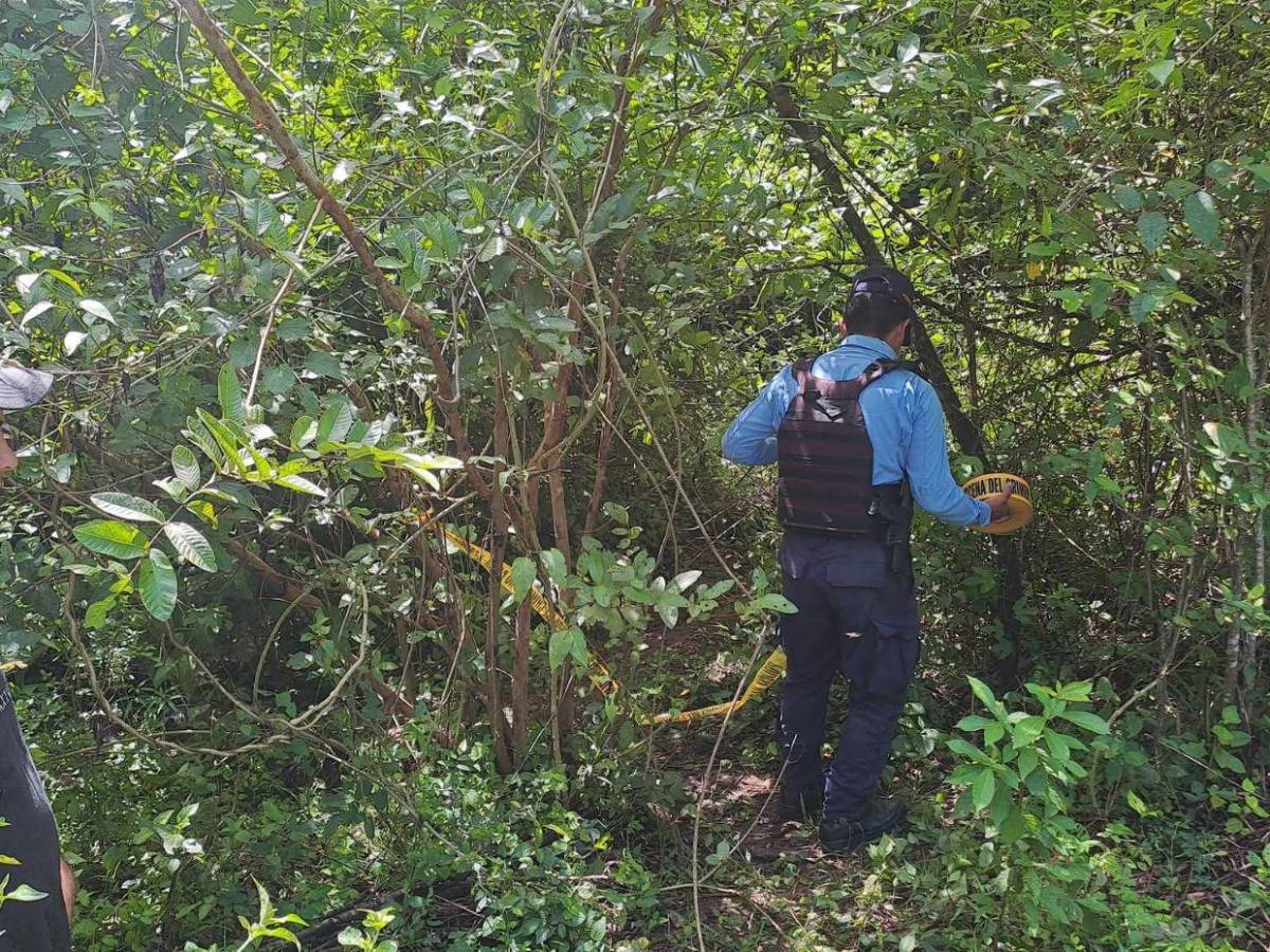 Cerca de una maleta con ropa, así fue hallado el cadáver de una mujer en Santa Bárbara