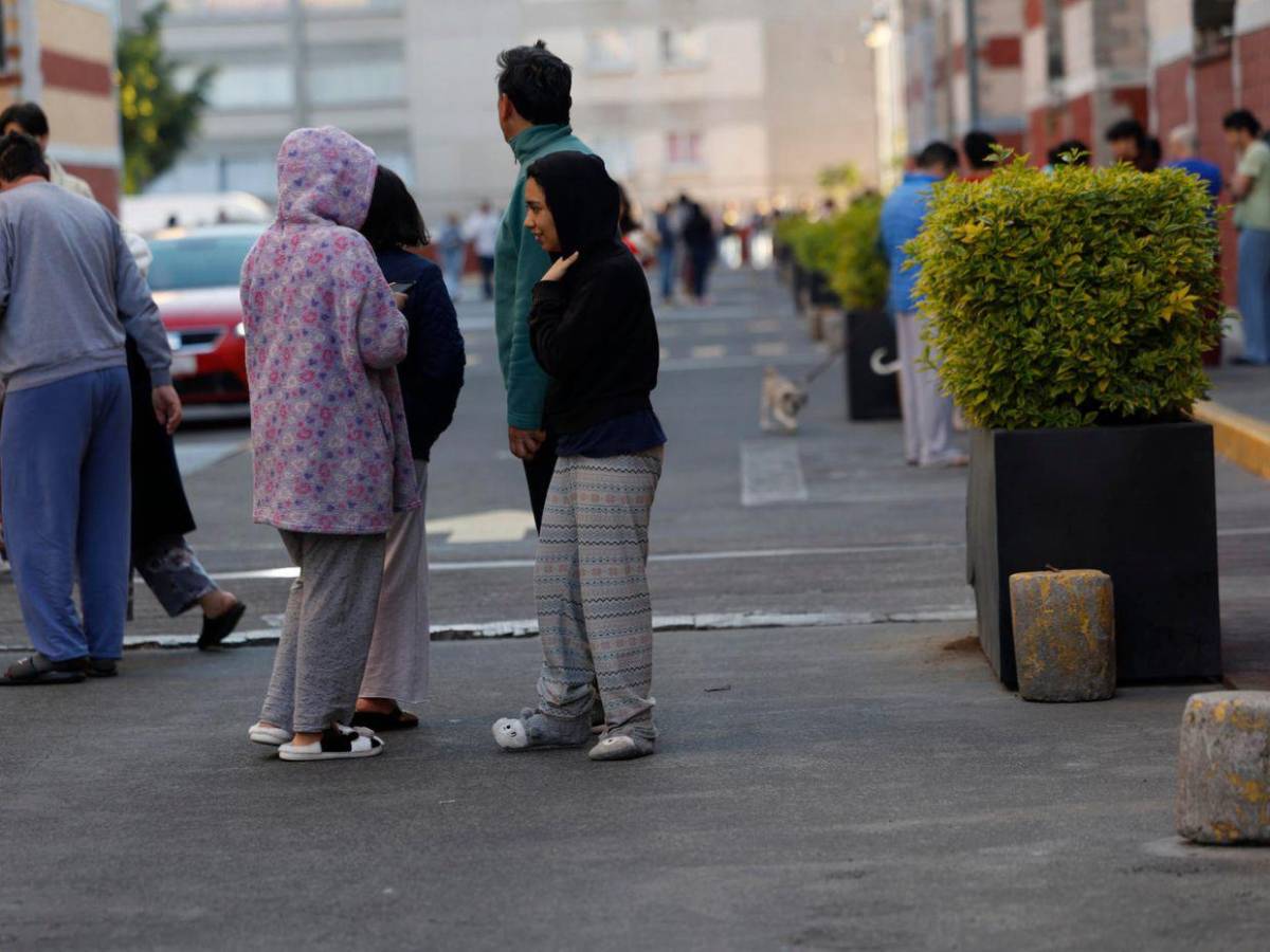 En fotos: Fuerte sismo sorprende a mexicanos este viernes