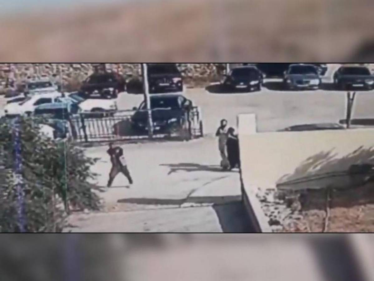 Así fue el tiroteo en una iglesia cristiana de Jordania que deja 7 fallecidos y decenas de heridos
