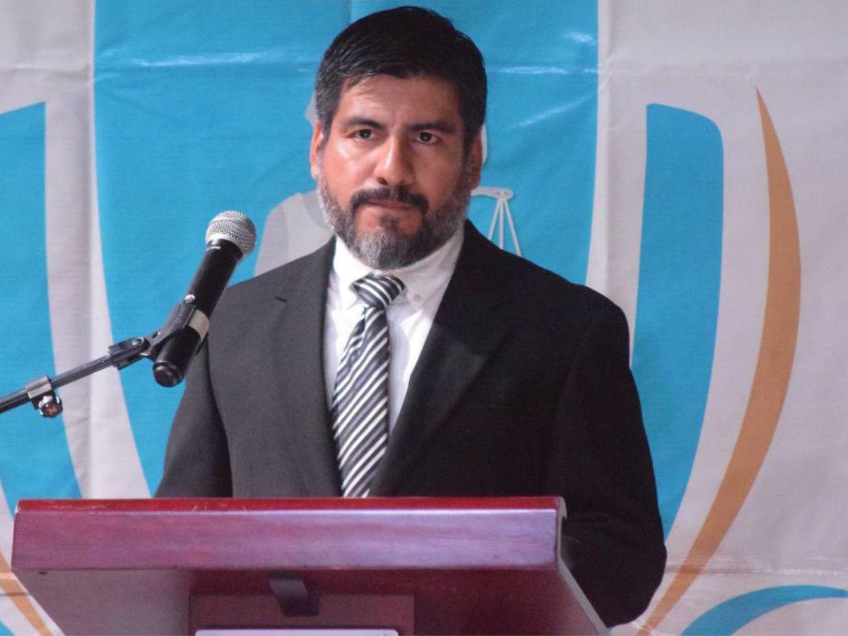 Zelaya anuncia, eliminarán tres unidades de la Fiscalía