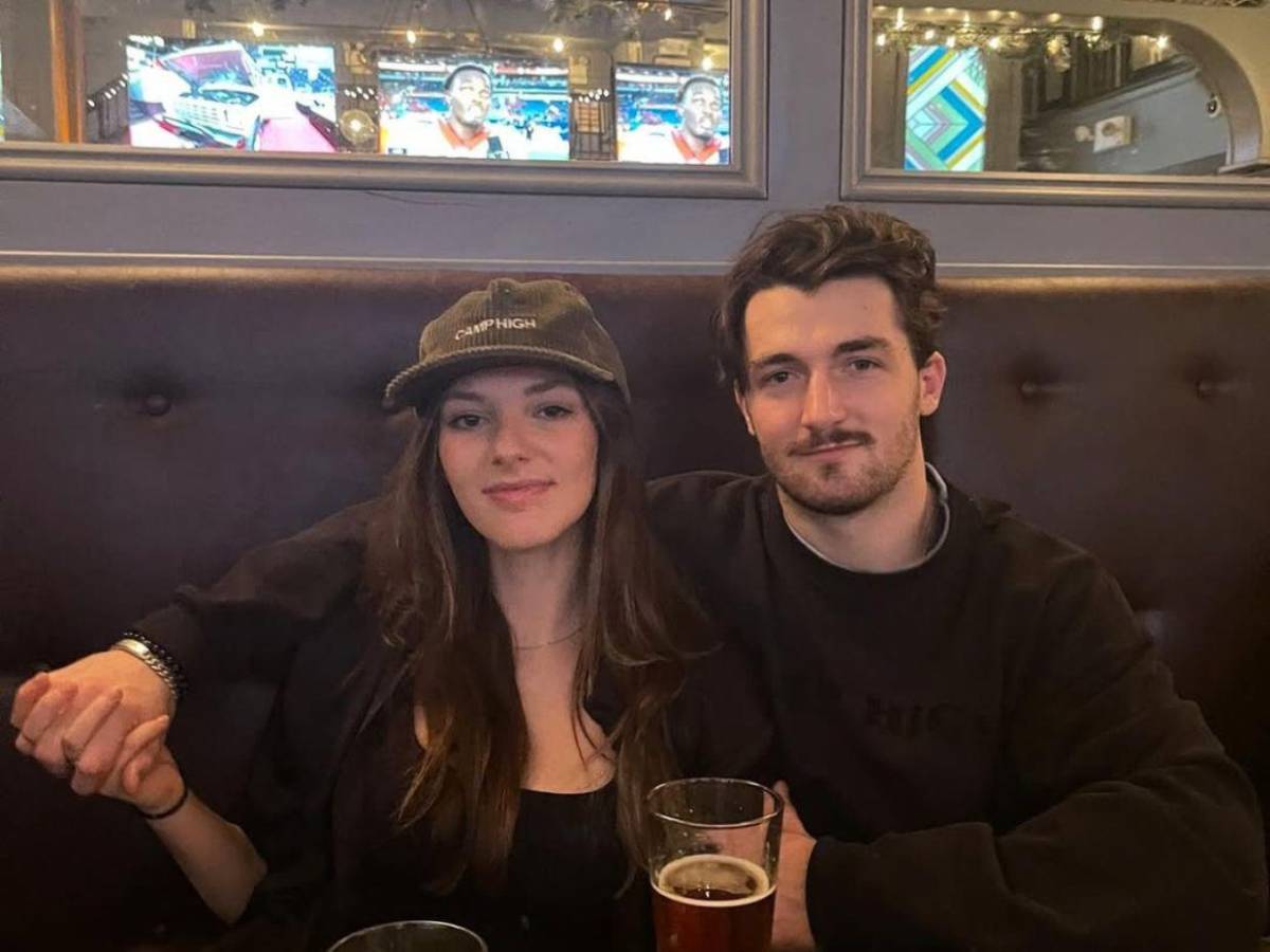 Daniel Neeson, hijo de Liam Neeson, anuncia su compromiso con Natalie Ackerman