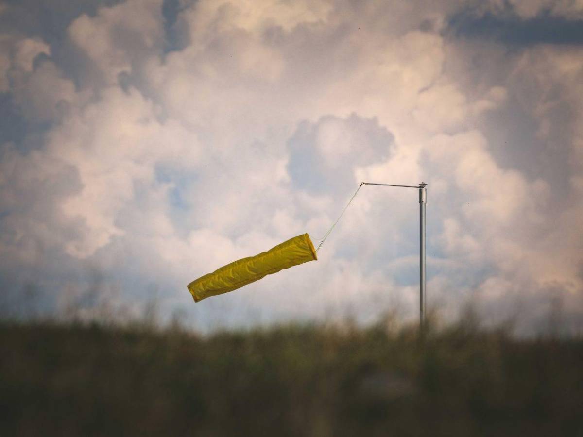 Recomendaciones ante ingreso de frente frío que dejaría inundaciones repentinas y potentes rachas