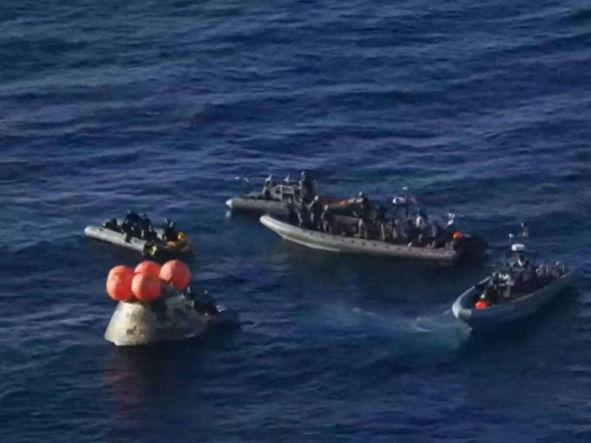 Las imágenes que dejó el amerizaje de la misión Artemis II