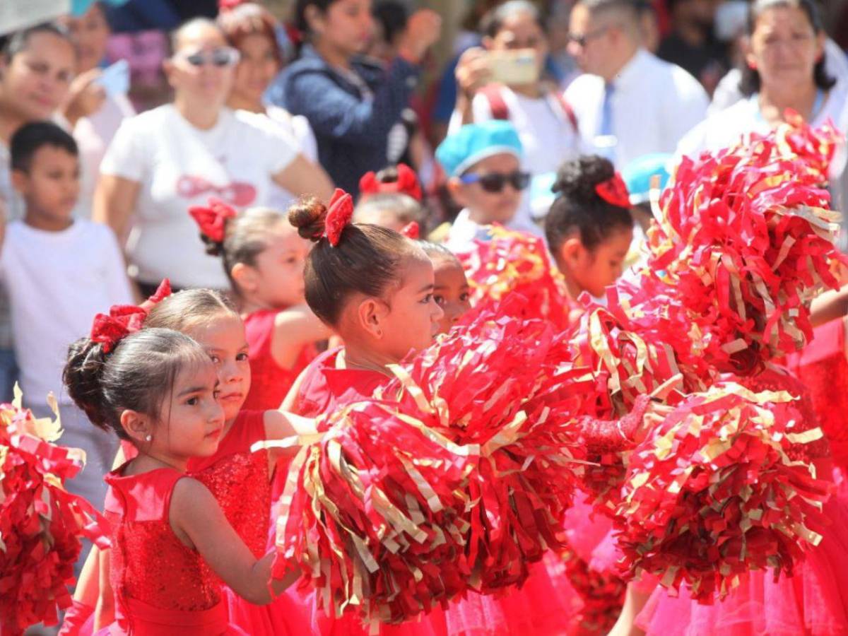 Comayagüela también vibra con los desfiles de prebásica
