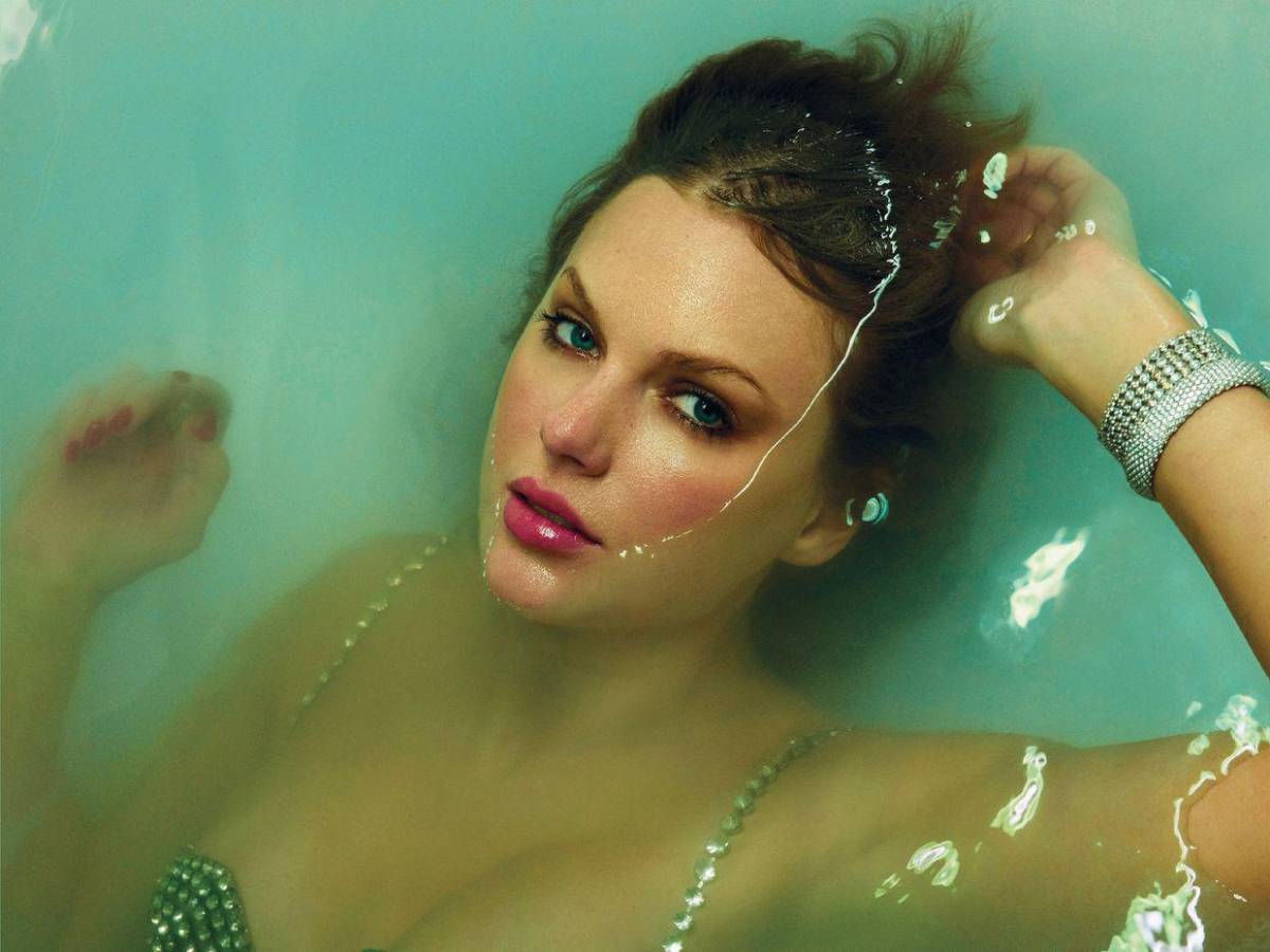 Dos latinos figuran entre los 10 artistas mejor pagados de 2025, según Forbes