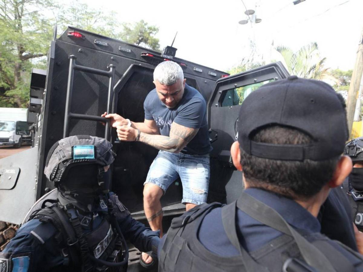 Envían a Támara a extraditables que acudieron a audiencia con “sonrisa de oreja a oreja”