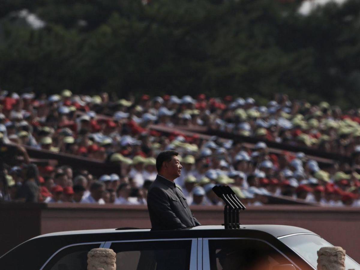 China saca músculo en un desfile militar en el que advierte de su imparable avance