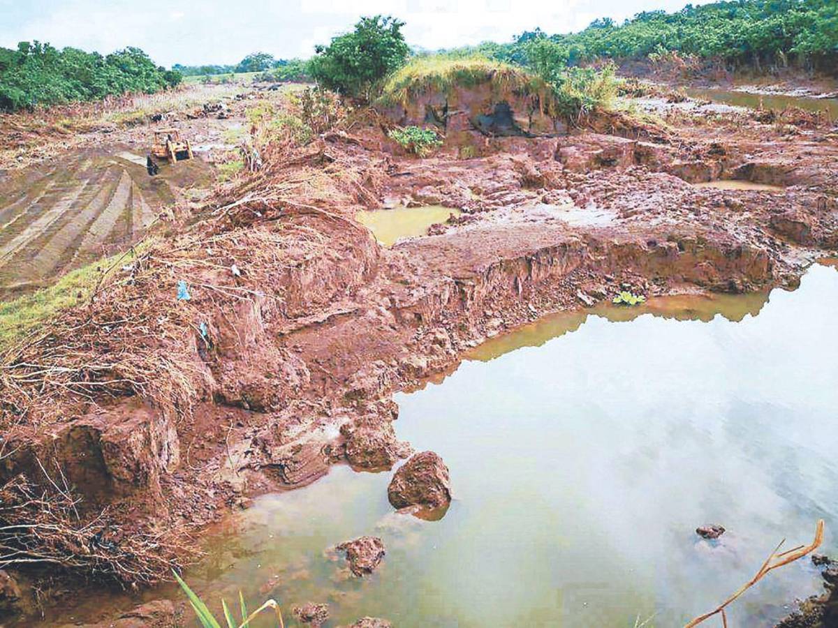 Cierran boquetes y sobreelevan bordos en el Valle de Sula
