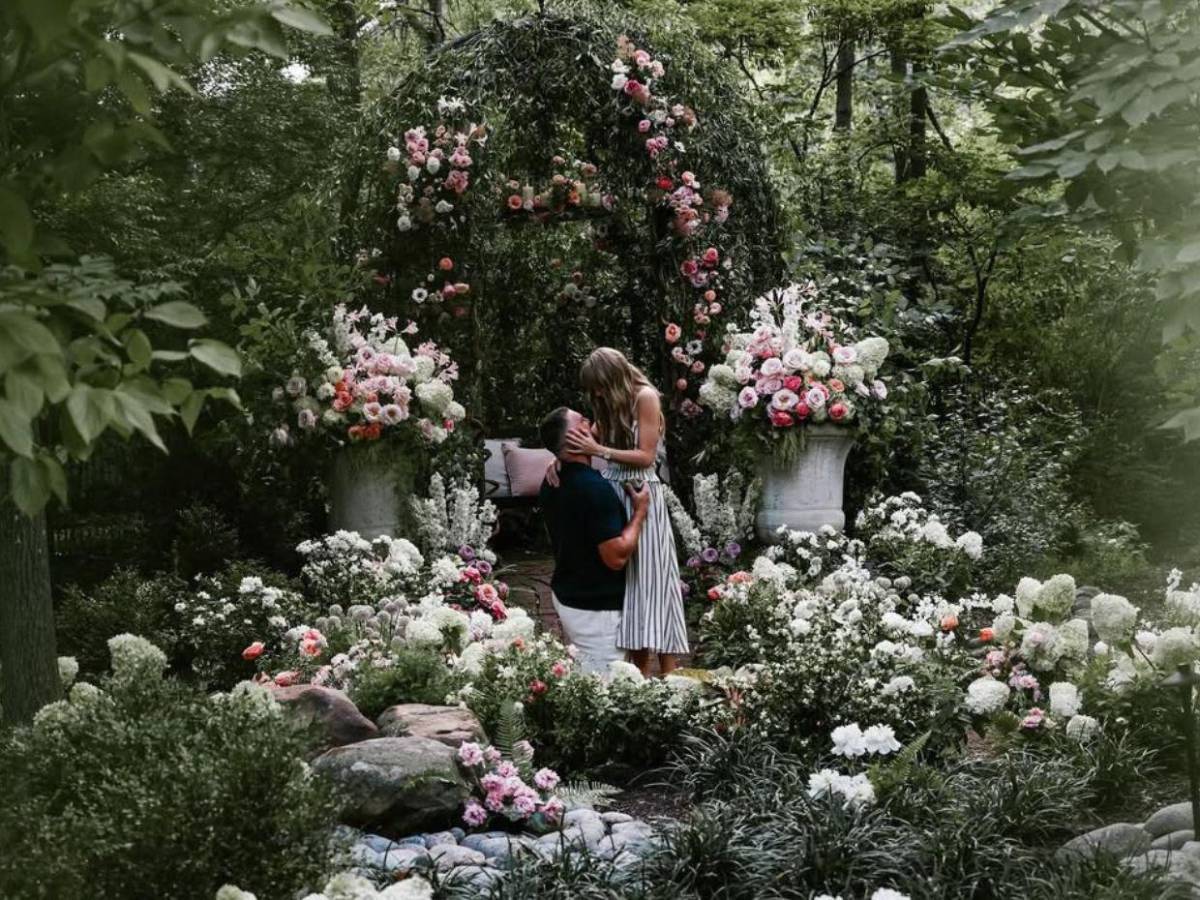 De Taylor Swift a Shakira: Artistas que unieron la música y el deporte