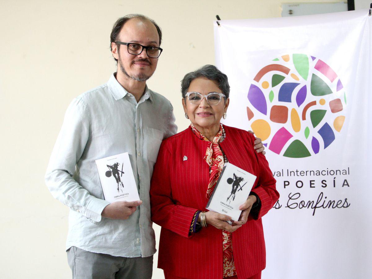 Rigoberto Paredes no murió, sigue vivo en su poesía