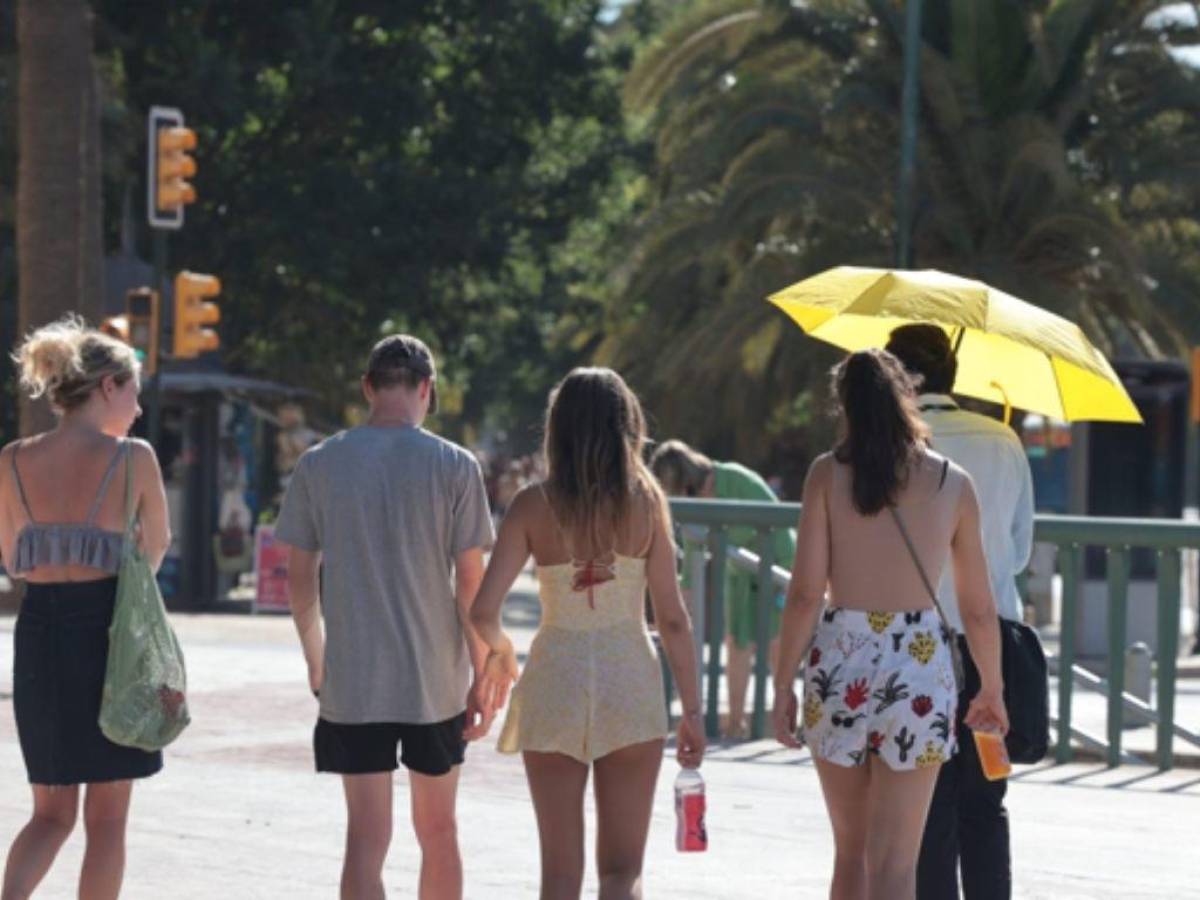 Una inusual ola de calor asfixia a España