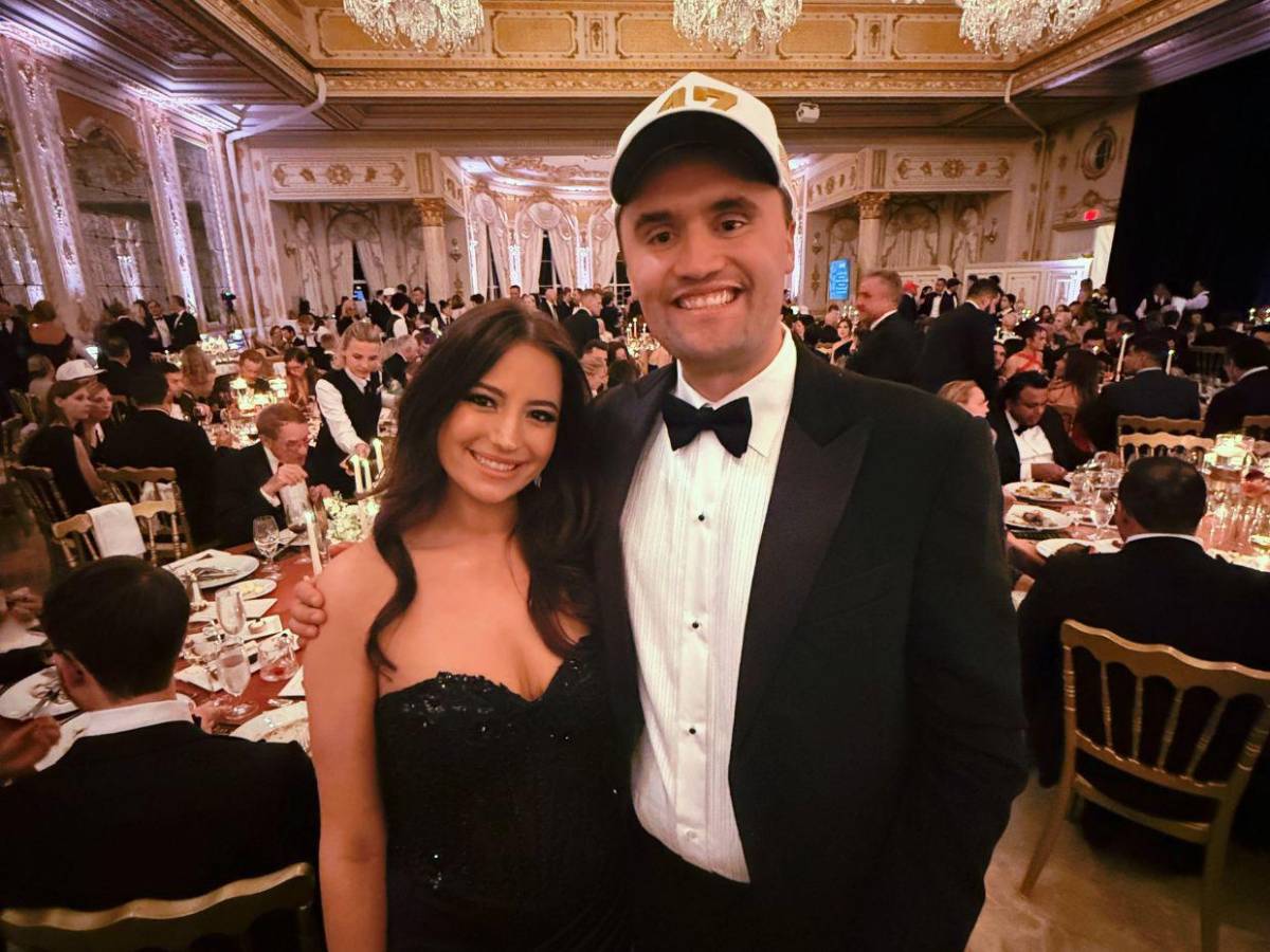 Ashley St. Clair relata cómo cambió su relación con Elon Musk tras quedar embarazada