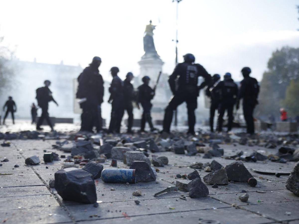 400 personas detenidas en otra jornada de protesta masiva en Francia
