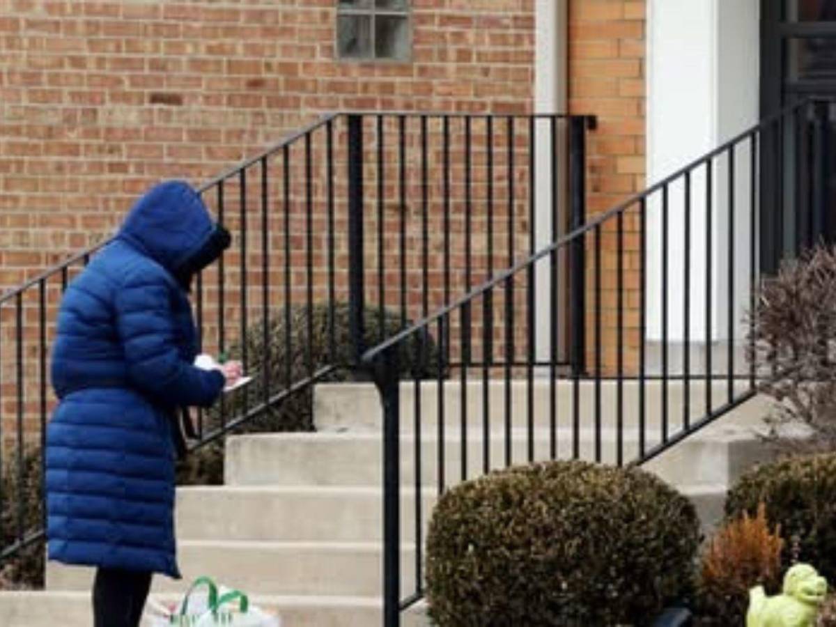 Arrestan a dos migrantes por brutal homicidio de empresario en Chicago