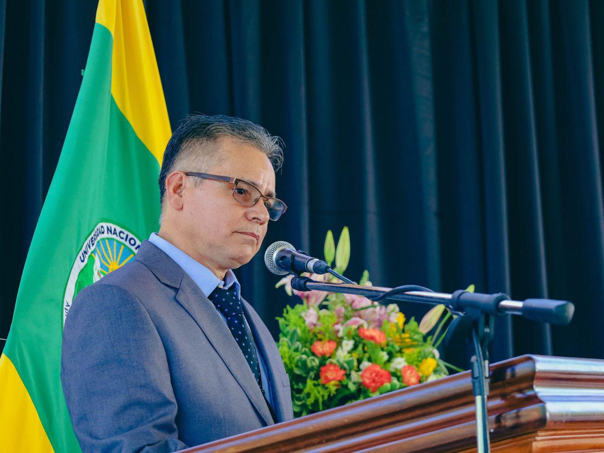 Nombran a Víctor Javier Gonzales nuevo rector de la Unag