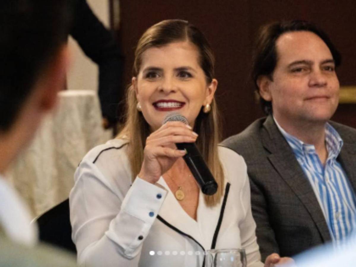 ¿Quién es Laura Fernández, la politóloga que triunfó en las elecciones de Costa Rica?