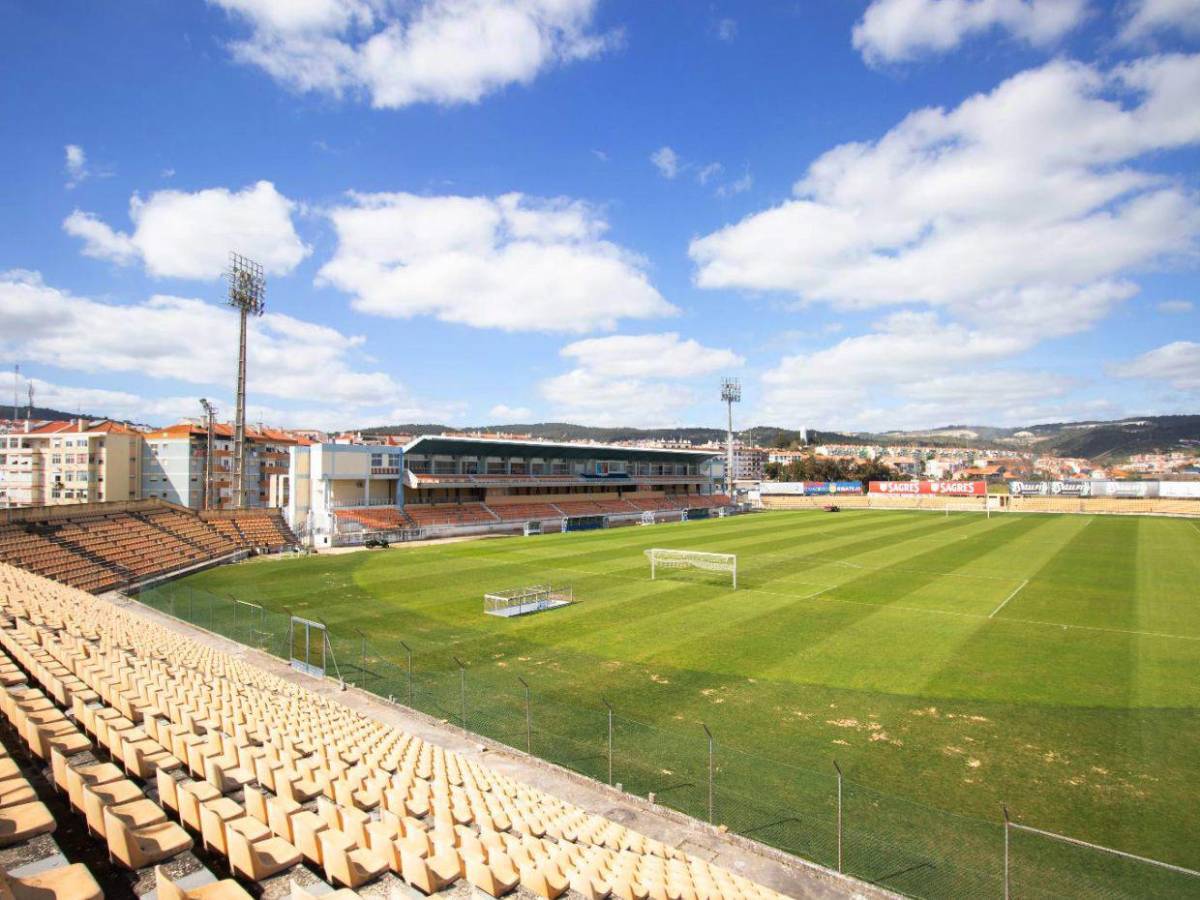 Así es Alverca FC, nuevo club de Julián Martínez del que Vinicius es el propietario