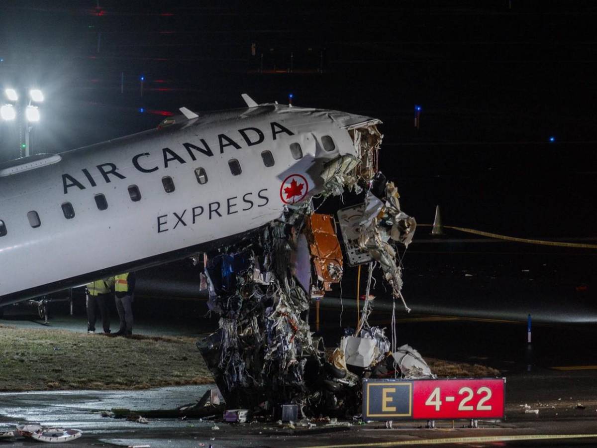 Metí la pata: controlador aéreo admite error tras accidente en aeropuerto de Nueva York