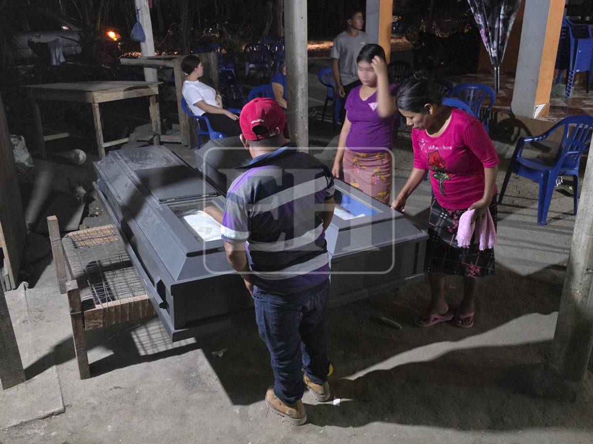 Sepultan a las primeras 13 víctimas de masacre en finca de Rigores, Trujillo