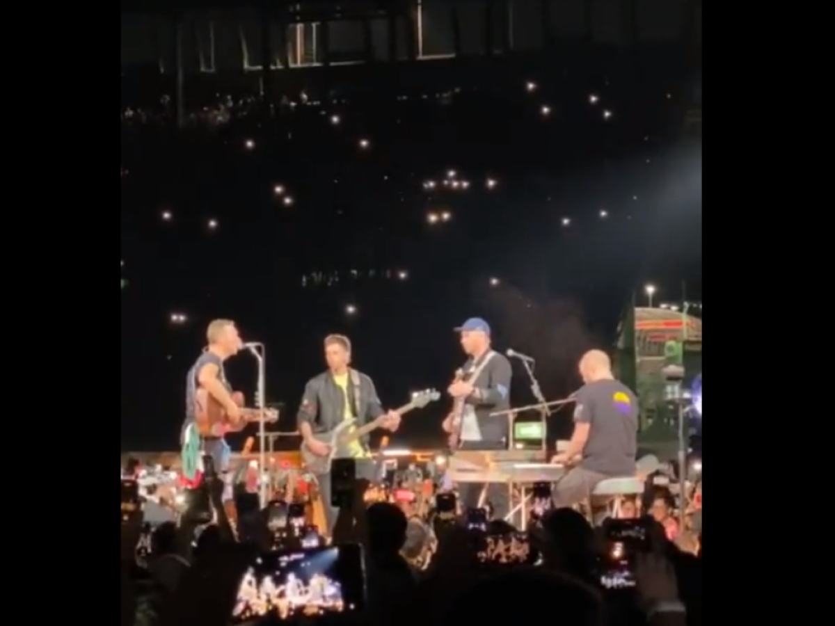 Coldplay interpreta “Amor Eterno” de Juan Gabriel y sorprende a mexicanos