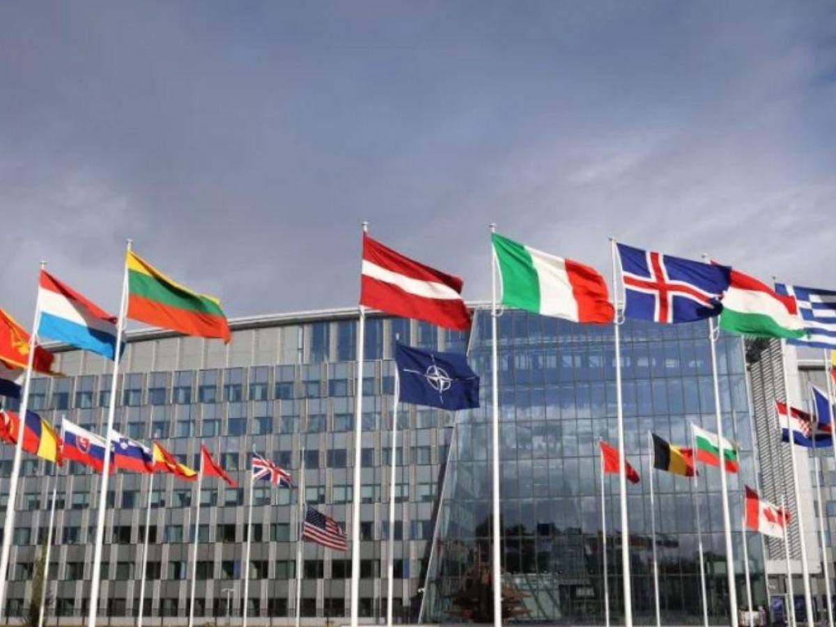 Finlandia decidirá su adhesión a la OTAN en cuestión de “semanas”