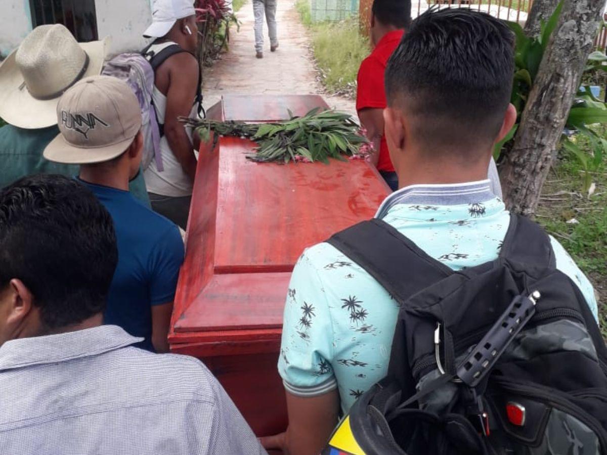 El sepelio se desarrolló en horas de la tarde de este jueves en El Paraíso.