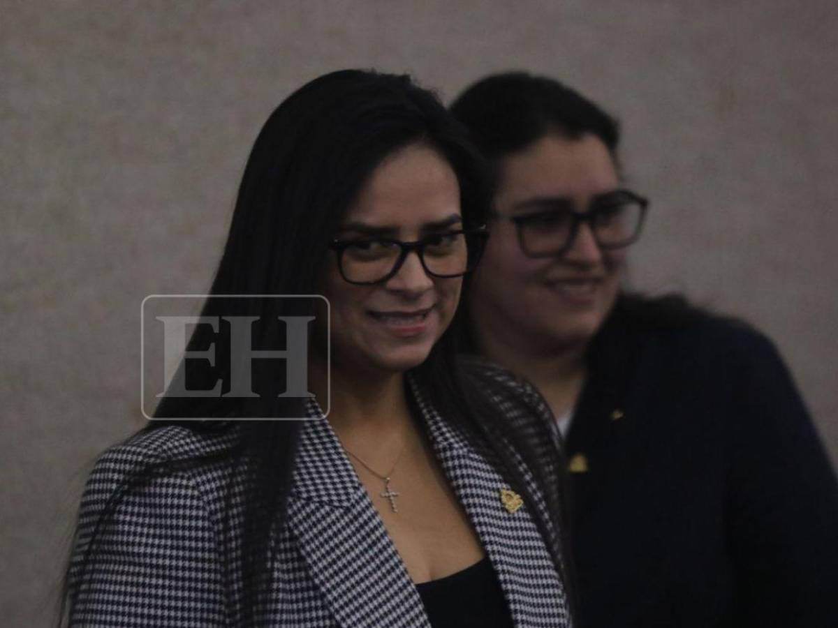 ¿Cuál es el paradero de Isis Cuéllar tras la orden de captura por corrupción en Sedesol?