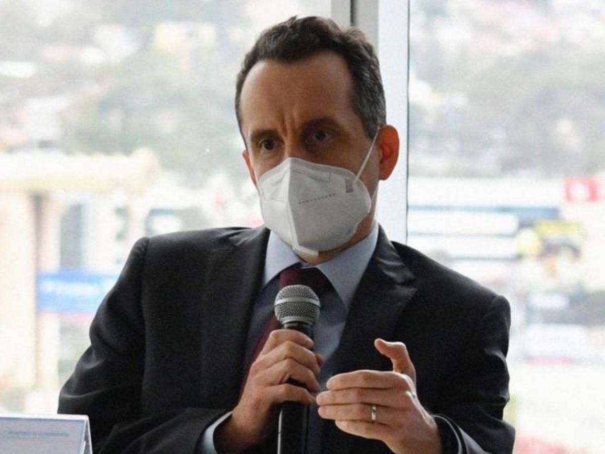 Ministro de la Presidencia: JOH espera juicio por pertenecer y liderar un cartel