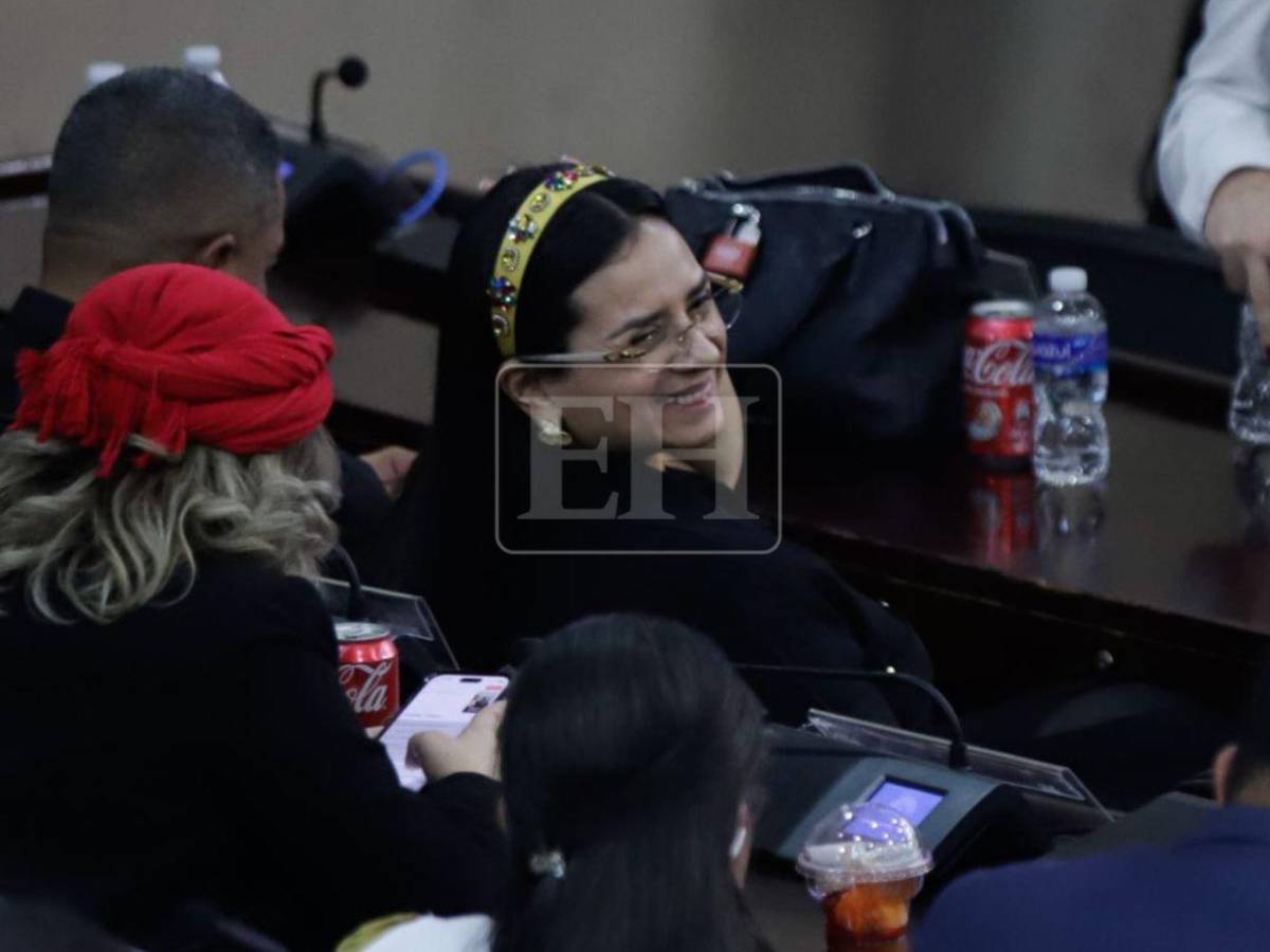 ¡Cardona arremetió! Así llegó Isis Cuéllar al CN tras ausentarse seis meses por escándalo de Sedesol